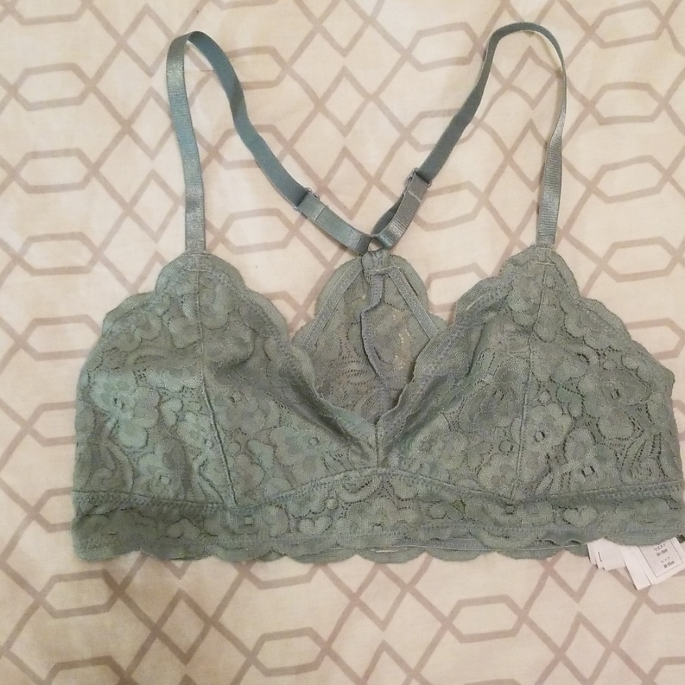 40% off if bundled! Lace bralette